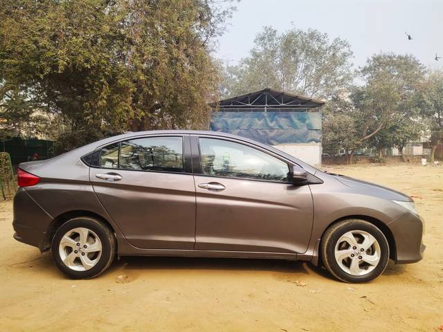 https://images10.gaadi.com/usedcar_image/4280402/original/19d674f9595c1ac9bfa5fed368508e48.jpeg?imwidth=6401