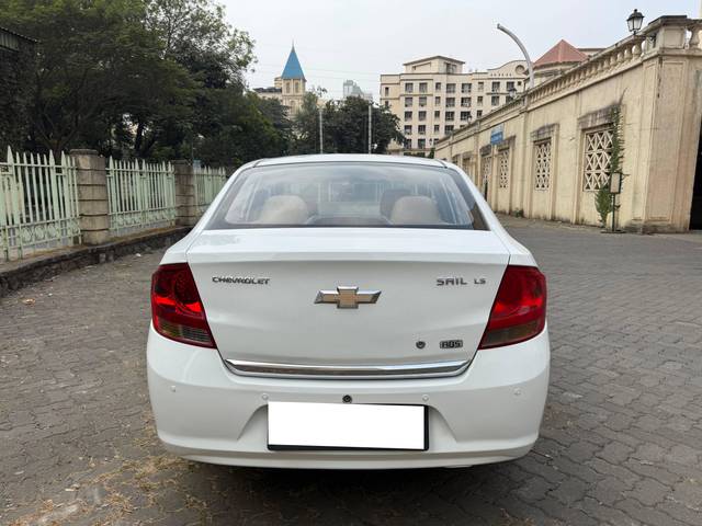 https://images10.gaadi.com/usedcar_image/4280462/original/processed_c8a1c5670d7bcf0c2392ce3183097ad1.jpeg?imwidth=6402