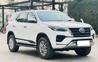 Toyota Fortuner Toyota Fortuner 4X4 Diesel AT