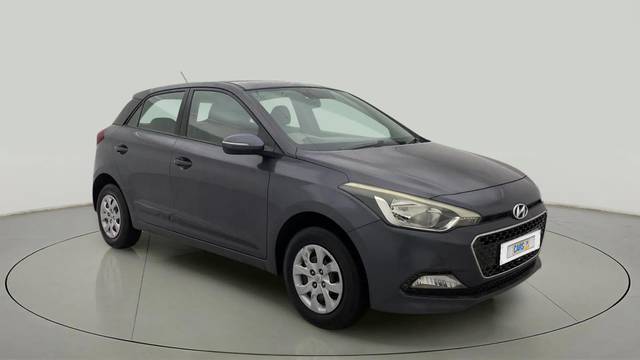 https://images10.gaadi.com/usedcar_image/4280512/original/d179b9f0b5f515450ee917e5fdd1ae4c.jpg?imwidth=6400