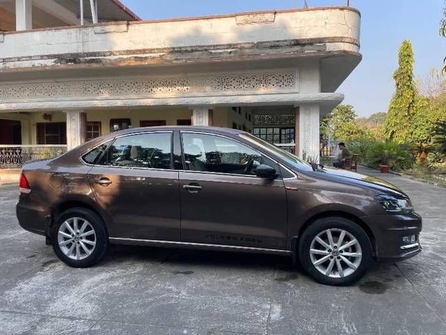 https://images10.gaadi.com/usedcar_image/4280517/original/processed_181ad8d8-ba73-4399-a474-261e911771c1.jpeg?imwidth=6401