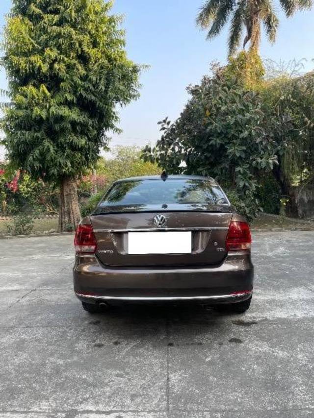 https://images10.gaadi.com/usedcar_image/4280517/original/processed_432973c0-33ac-43fd-85ed-3bf1a10c1fd3.jpeg?imwidth=6402