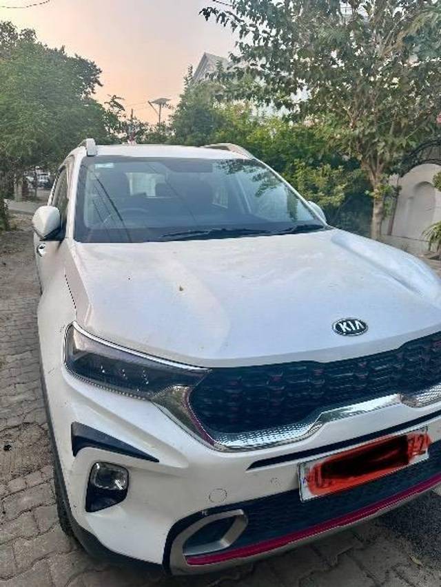 https://images10.gaadi.com/usedcar_image/4280545/original/processed_d21674fe-d127-4608-9354-5417a1f5f772.jpeg?imwidth=6400