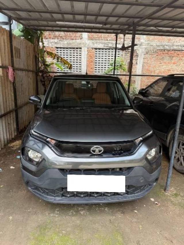 https://images10.gaadi.com/usedcar_image/4280566/original/processed_1bf923bb-d052-44cd-99d6-b821f7f105a4.jpeg?imwidth=6401