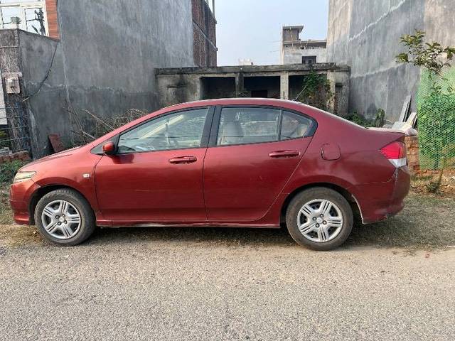 https://images10.gaadi.com/usedcar_image/4280579/original/59d098a7007509c5bd216664eb801701.jpeg?imwidth=6402