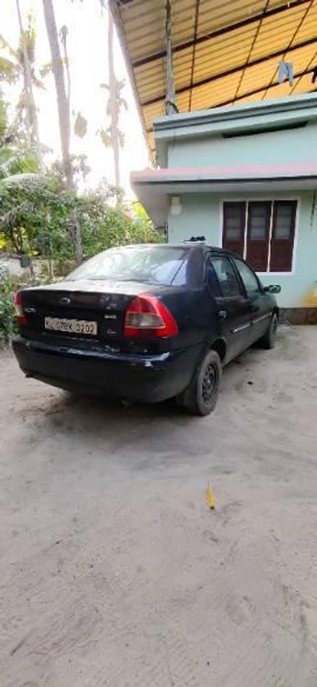 https://images10.gaadi.com/usedcar_image/4280647/original/processed_4d3aeae9-2cea-47f5-97b7-21edbb2dea20.jpg?imwidth=6402