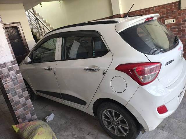 https://images10.gaadi.com/usedcar_image/4280676/original/processed_84916ced-4513-4d7f-bb57-16361611aa07.jpg?imwidth=6400