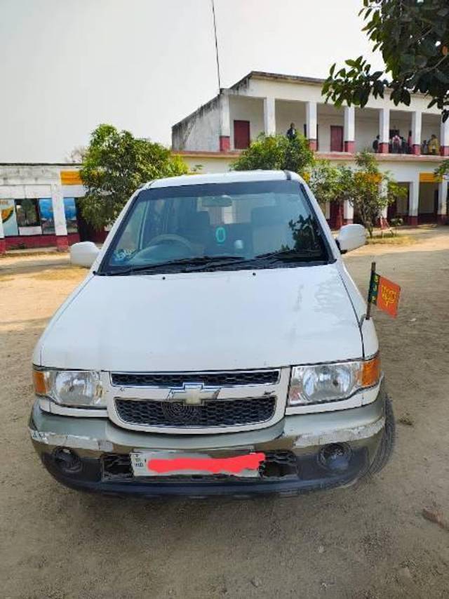 https://images10.gaadi.com/usedcar_image/4280681/original/processed_8b41a4d7-3417-4597-ba4c-a7e40731bd99.jpg?imwidth=6402