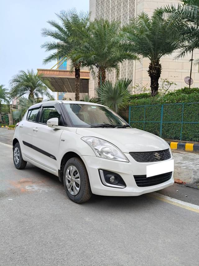 https://images10.gaadi.com/usedcar_image/4280727/original/processed_d519d3d0bb95e27c409a45e1687460c0.jpg?imwidth=6400