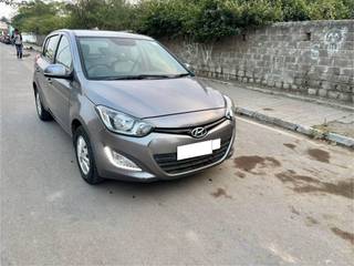 Hyundai i20 2010-2012 Hyundai i20 1.2 Sportz Option