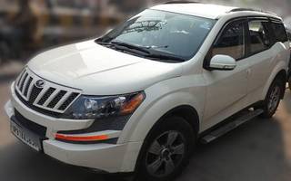 Mahindra XUV500 2011-2015 Mahindra XUV500 1.99 FWD W8