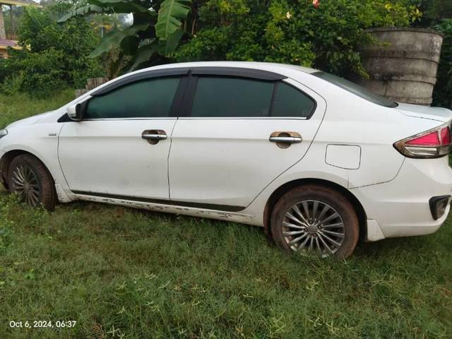 https://images10.gaadi.com/usedcar_image/4280858/original/processed_57f34810-77eb-41c0-84ef-dea2f0f2d400.jpg?imwidth=6401