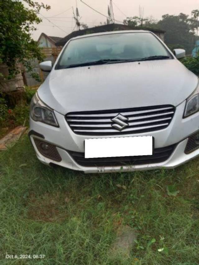 https://images10.gaadi.com/usedcar_image/4280858/original/processed_f8ef0c92-7b42-443c-b50c-44fd636329d8.jpg?imwidth=6400