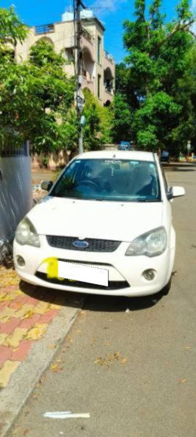 https://images10.gaadi.com/usedcar_image/4280948/original/processed_073895d2-0115-4d32-9d1d-495f793137b5.jpg?imwidth=6402