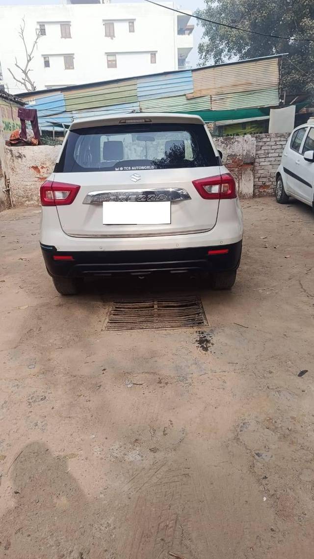 https://images10.gaadi.com/usedcar_image/4281006/original/processed_d5baba8d865255214fd55f89c7266873.jpg?imwidth=6401