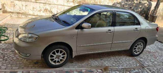 https://images10.gaadi.com/usedcar_image/4281228/original/8cc04fa9c1f6eb15499ff5c2c0daf5b3.jpeg?imwidth=6402