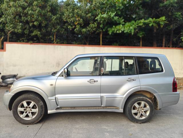 https://images10.gaadi.com/usedcar_image/4281290/original/b2ca76aeac8dee50ffe16957b8d0658d.jpg?imwidth=6402