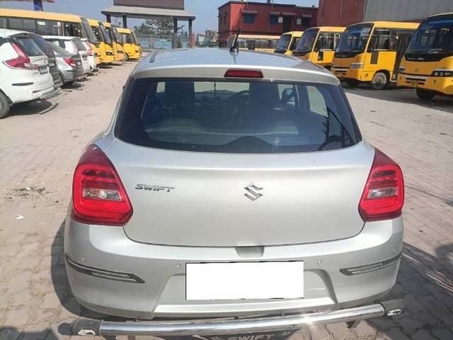 https://images10.gaadi.com/usedcar_image/4281306/original/processed_b0e0341a-4949-48b6-8efb-1d7e6f6c4d76.jpg?imwidth=6401