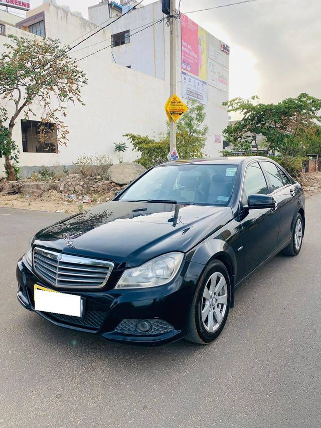 https://images10.gaadi.com/usedcar_image/4281364/original/processed_b36c86a71959251553e04ed07ad545fe.jpg?imwidth=6402