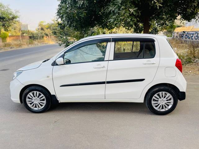 https://images10.gaadi.com/usedcar_image/4281397/original/72eb41ef43eac3e3cfa8938a0f40bbcd.jpg?imwidth=6402