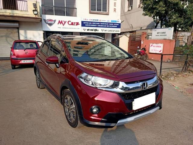 https://images10.gaadi.com/usedcar_image/4281439/original/processed_5ab0ee1ec25fe4c7e005d037c42850b8.jpeg?imwidth=6400