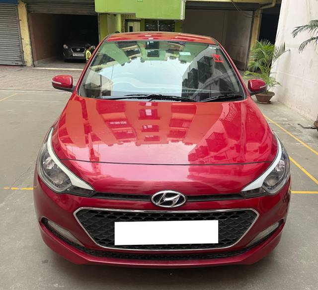 https://images10.gaadi.com/usedcar_image/4281498/original/processed_0c661bdb-0f53-48e9-a1a7-bd600ff5d613.jpeg?imwidth=6400