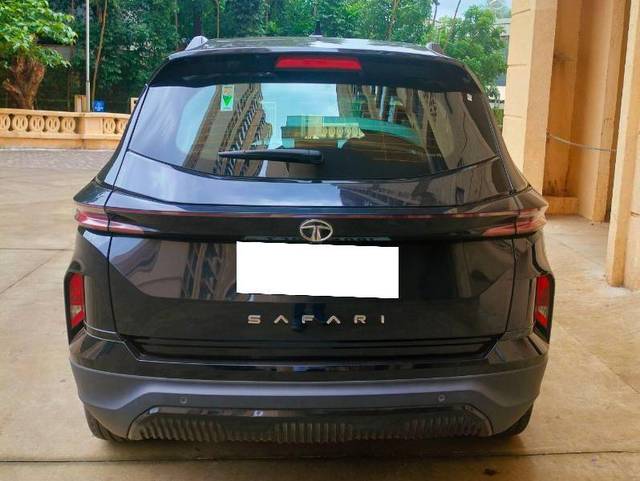 https://images10.gaadi.com/usedcar_image/4281536/original/a52fe51df7eae8f829a19ca23699e092.jpg?imwidth=6401