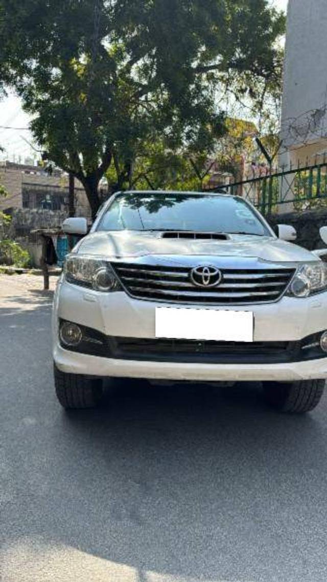 https://images10.gaadi.com/usedcar_image/4281538/original/00e96b6a0dd914fdbccb0703fc37072f.jpg?imwidth=6400