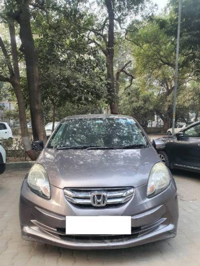 https://images10.gaadi.com/usedcar_image/4281550/original/8d16025d3364f5b64763548820a172e9.jpg?imwidth=6400