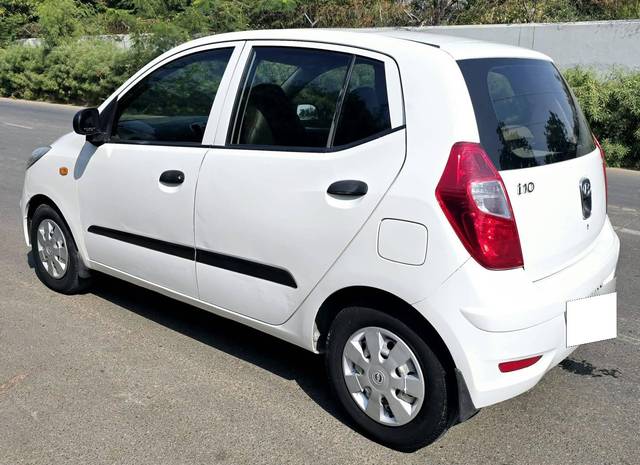 https://images10.gaadi.com/usedcar_image/4281579/original/processed_ff8150a980c0a6d9dda7f0f239d52ff1.jpg?imwidth=6402