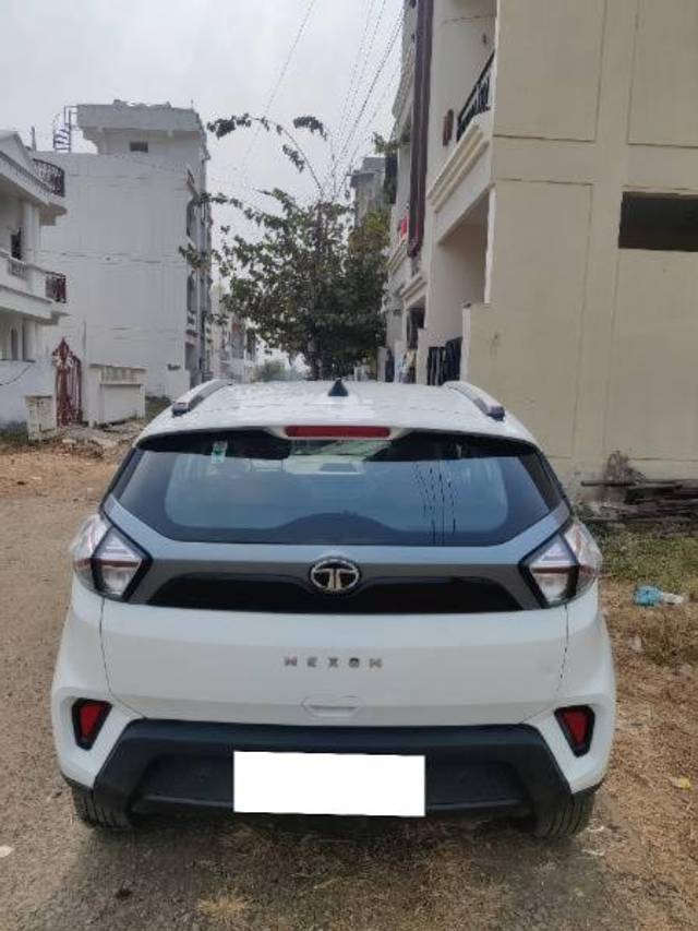 https://images10.gaadi.com/usedcar_image/4281638/original/processed_dd0f87bf-e31f-4681-86ee-bbffe5d33d28.jpg?imwidth=6401