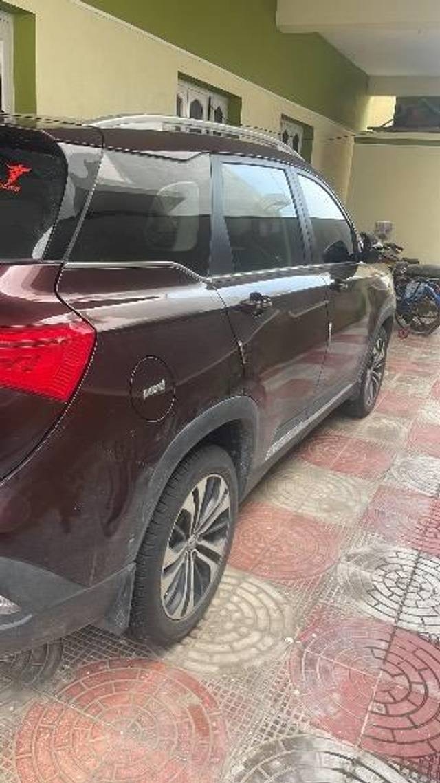 https://images10.gaadi.com/usedcar_image/4281644/original/processed_39cee5f9-c471-47ba-9360-c1e78ce39975.jpeg?imwidth=6401