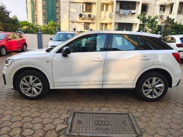 https://images10.gaadi.com/usedcar_image/4281692/original/efe2adee4f033103bd2c794700ca8ba1.jpeg?imwidth=6402