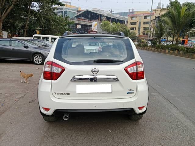 https://images10.gaadi.com/usedcar_image/4281817/original/processed_98ac23086faf2cb3f4d167068740cb8a.jpg?imwidth=6401