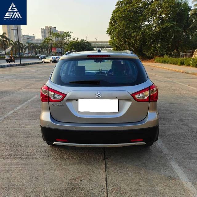 https://images10.gaadi.com/usedcar_image/4281842/original/processed_d00adbc7c20ab68bb7b5df1abf387633.jpg?imwidth=6401