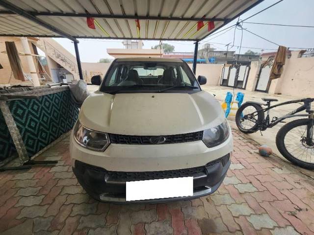 https://images10.gaadi.com/usedcar_image/4281863/original/processed_4202bf98-98ad-44e8-b54c-3084da951438.jpg?imwidth=6400