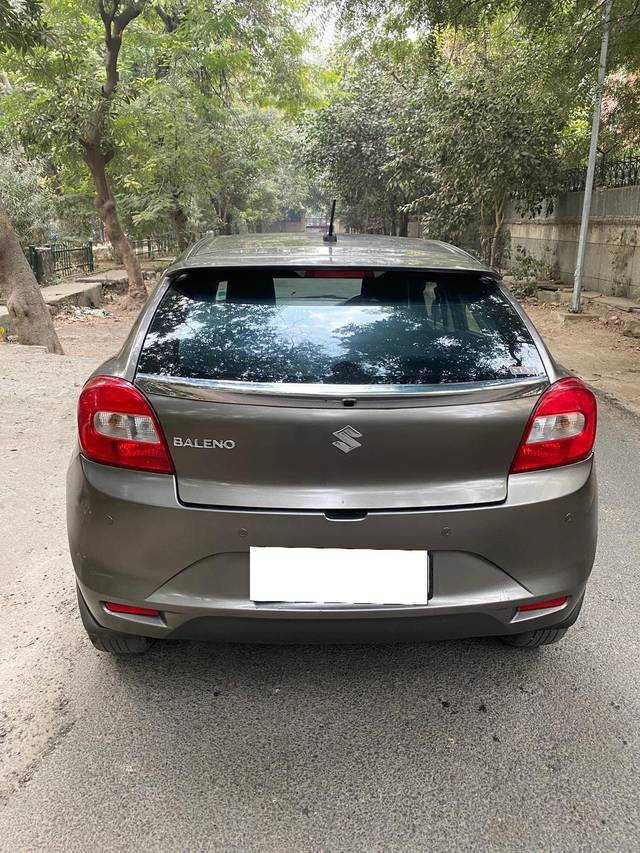 https://images10.gaadi.com/usedcar_image/4281886/original/processed_6bf740fce8c4e97fceeccde84d866d41.jpg?imwidth=6401