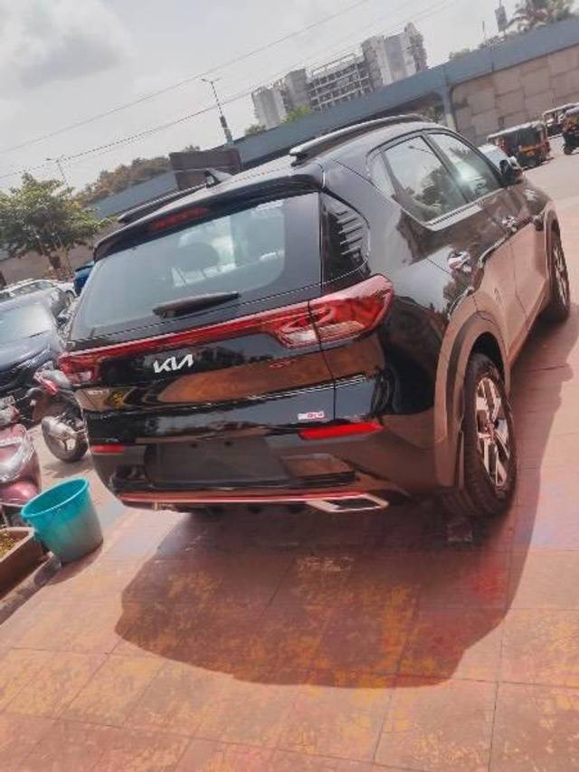 https://images10.gaadi.com/usedcar_image/4281916/original/processed_cab0235f-7ff3-4fc2-9573-4450b5590150.jpg?imwidth=6402