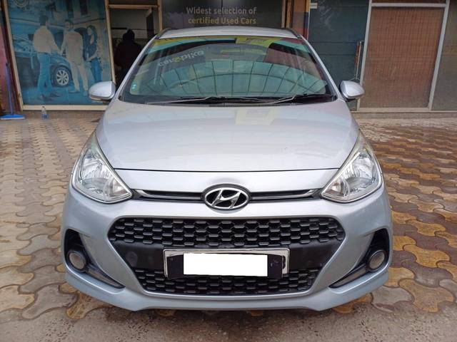 https://images10.gaadi.com/usedcar_image/4281924/original/processed_d7129ede0712d58fc656f9f9a09392f0.jpeg?imwidth=6402