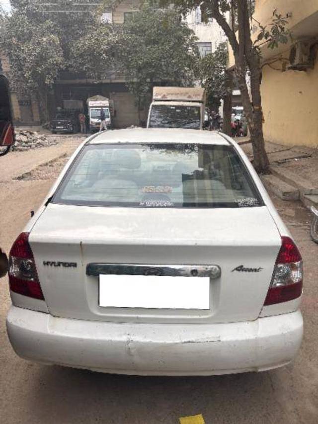 https://images10.gaadi.com/usedcar_image/4281982/original/6024f4f6b0701eef5f0321ebeef94141.jpg?imwidth=6401