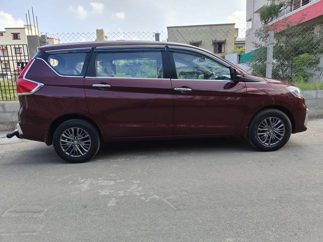 https://images10.gaadi.com/usedcar_image/4282012/original/44d2d992fe9b1900b8abdbccd0cbb73e.jpg?imwidth=6401