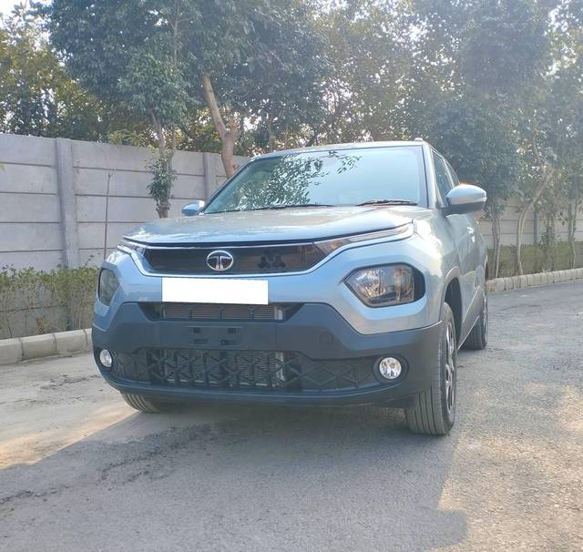 https://images10.gaadi.com/usedcar_image/4282041/original/processed_81913081960d876a29ae6ede5c046f27.jpg?imwidth=6402