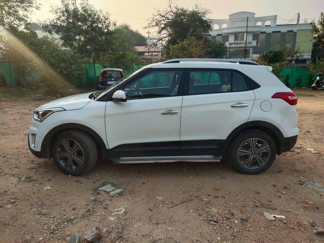 https://images10.gaadi.com/usedcar_image/4282139/original/processed_6c9ad0034674d12f8a306d6fc95920ea.jpg?imwidth=6402