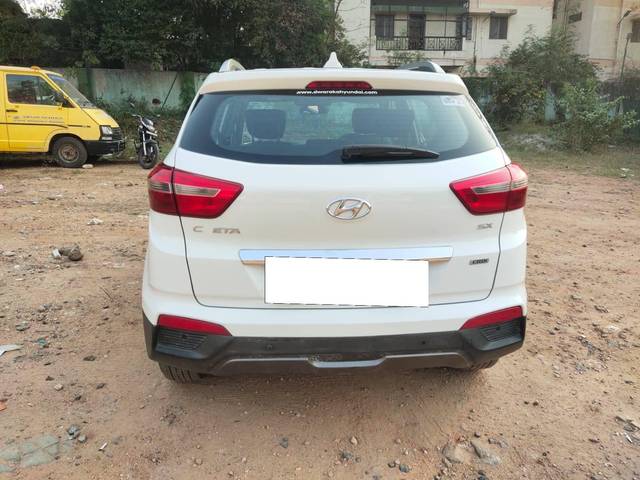 https://images10.gaadi.com/usedcar_image/4282139/original/processed_f2e879706fa6c96a87d991bc26996764.jpg?imwidth=6401