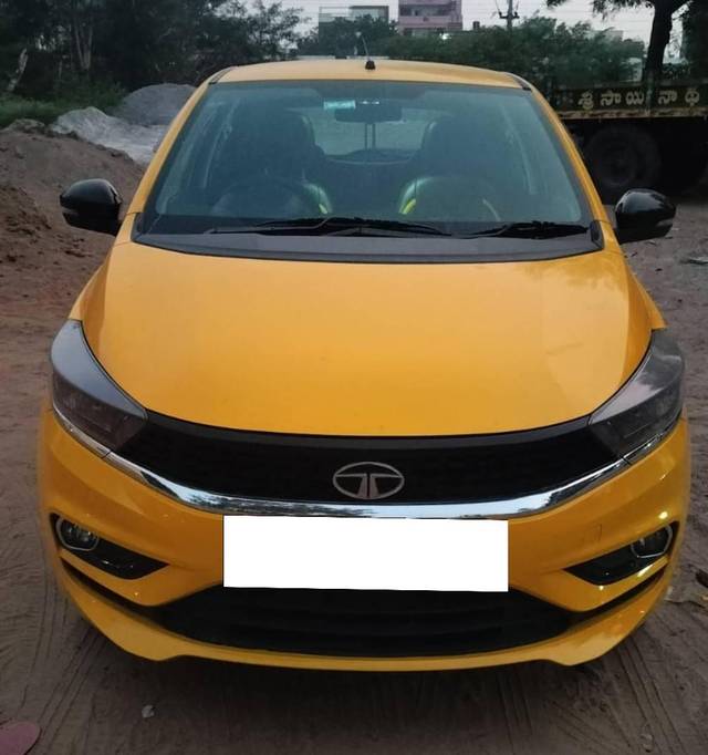 https://images10.gaadi.com/usedcar_image/4282164/original/processed_b6c1385e8cde953150e23ef544efb9cb.jpg?imwidth=6400