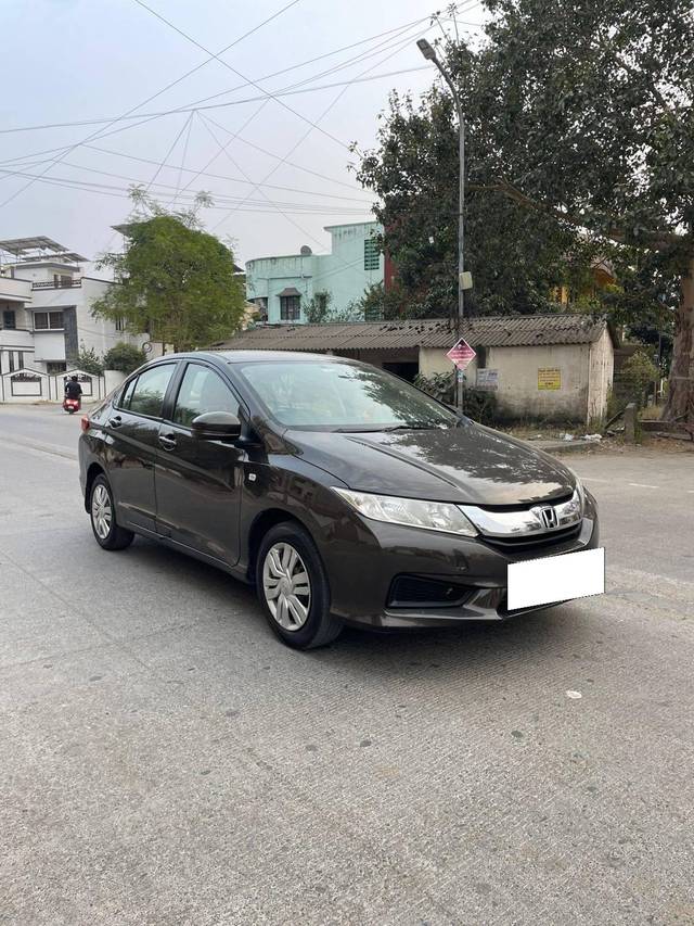 https://images10.gaadi.com/usedcar_image/4282188/original/processed_1bf23ab1132b6fcc0c38b11712aa67fd.jpg?imwidth=6400