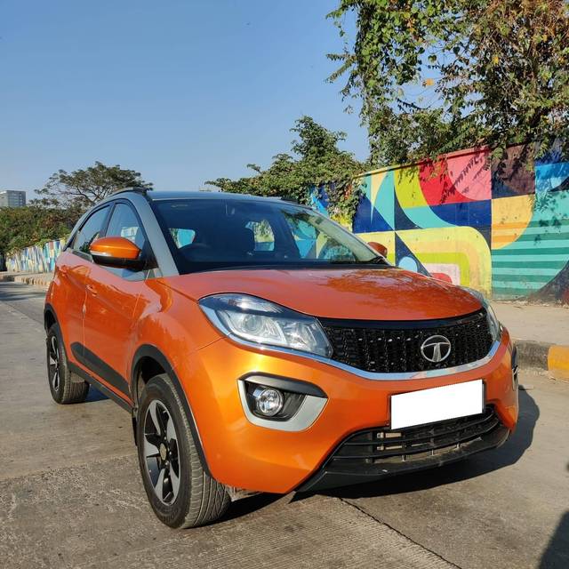 https://images10.gaadi.com/usedcar_image/4282227/original/processed_0d23b6c0633de087b9411b297d980fd1.jpg?imwidth=6400