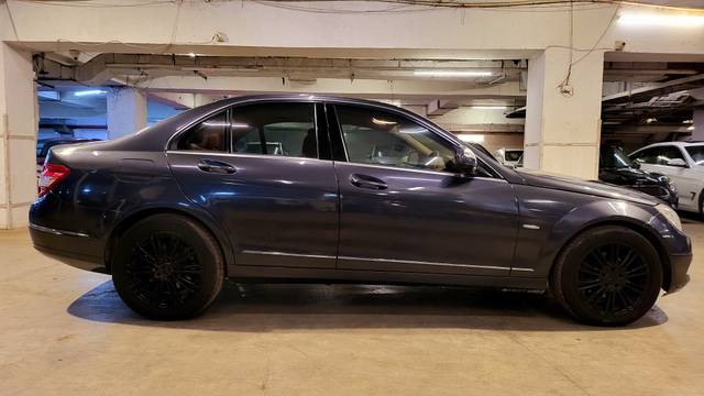 https://images10.gaadi.com/usedcar_image/4282244/original/40ae34d15b30f330bac4e9be155a0609.jpg?imwidth=6401