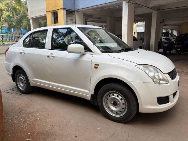 https://images10.gaadi.com/usedcar_image/4282301/original/processed_4ef93f81-6437-4871-a7e1-b3fcf8463959.jpeg?imwidth=6400