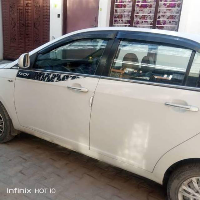 https://images10.gaadi.com/usedcar_image/4282316/original/processed_781aedcc-da69-4615-82f4-96eb96660a02.jpg?imwidth=6400